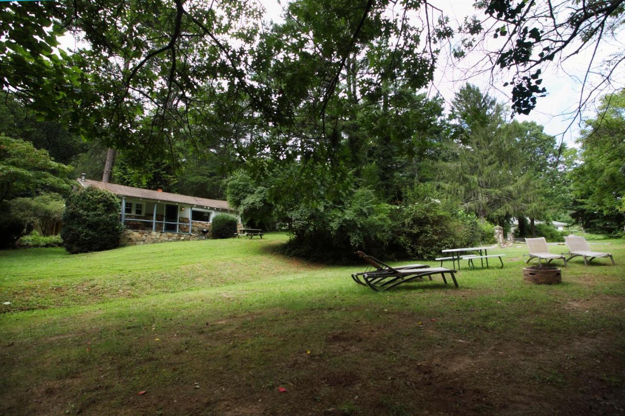 The Pines Cottages Woodfin Exterior foto