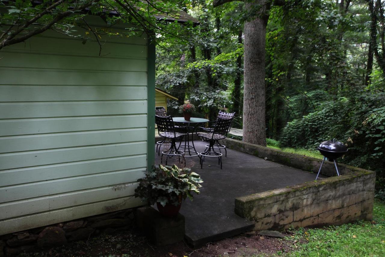 The Pines Cottages Woodfin Exterior foto